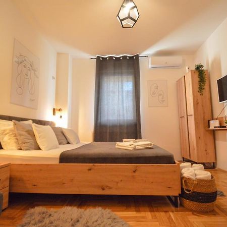 Studio 41 Novi Sad Luaran gambar