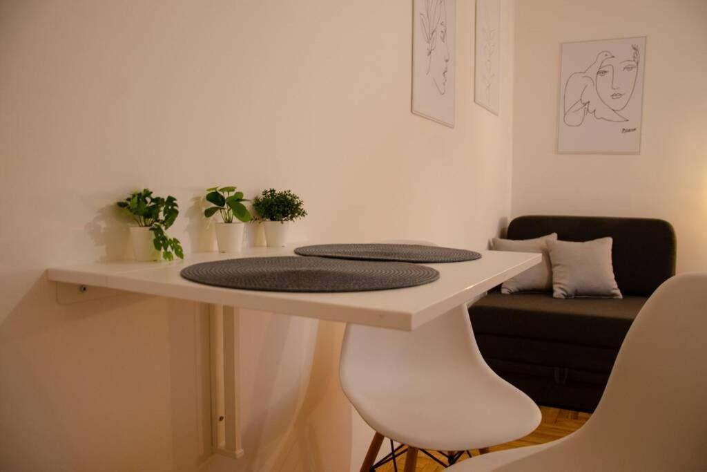 Studio 41 Novi Sad Luaran gambar