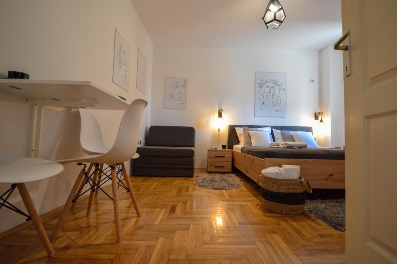 Studio 41 Novi Sad Luaran gambar