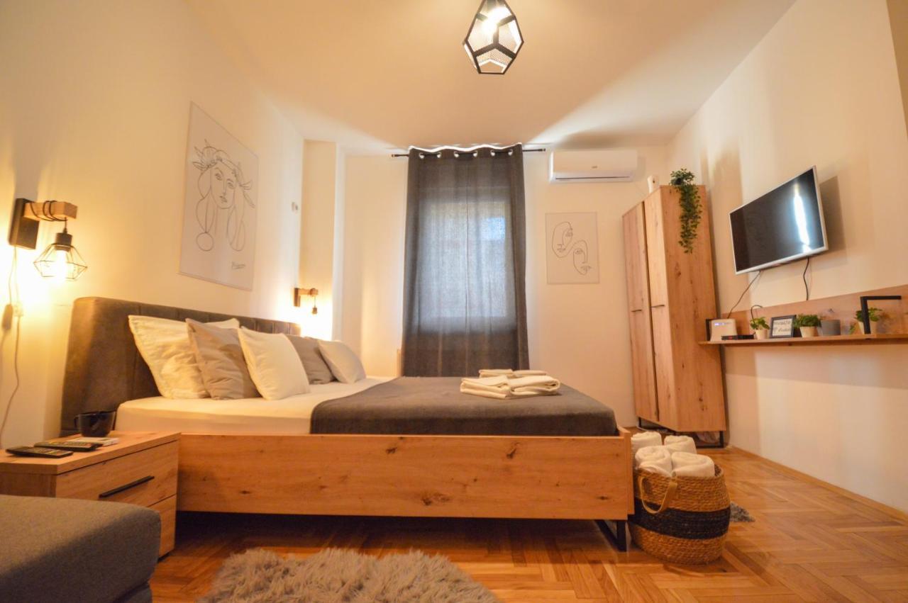 Studio 41 Novi Sad Luaran gambar